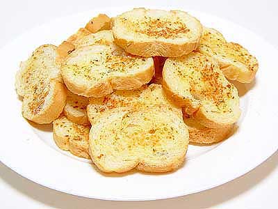 Receita de Torrada com Parmesão e Pimenta Calabresa